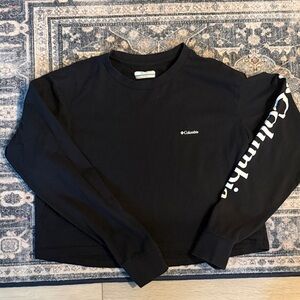 Columbia Women’s Cropped Black Crewneck Longsleeve Shirt